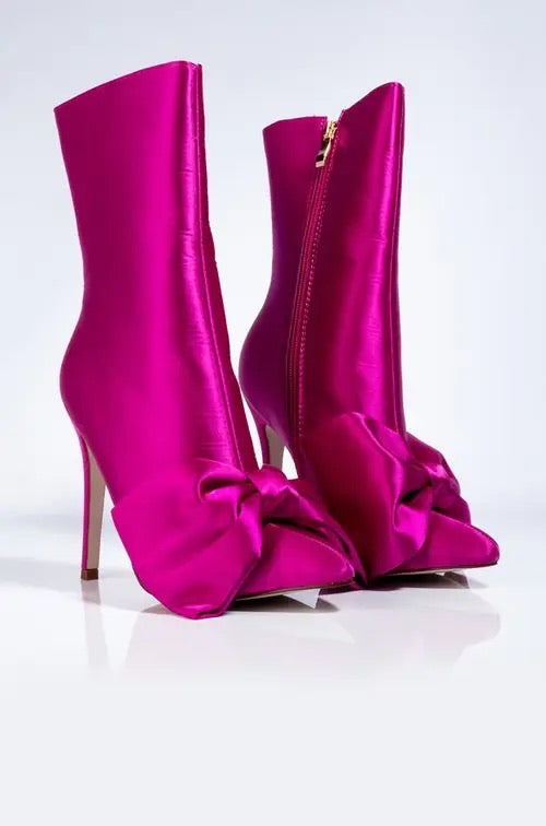 Timeless - Pink Bow Bootie