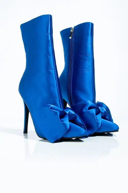 Timeless - Blue Bow Bootie