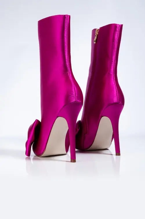 Timeless - Pink Bow Bootie